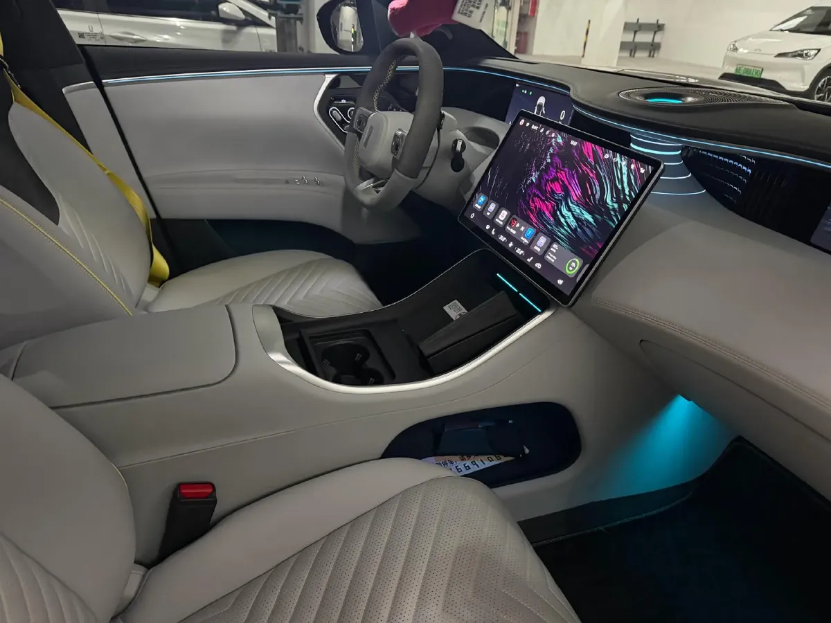 2024 Avatr 11 BEV 116KWH,autocango,china used car exporter,china ev exporter,chinese used car exporter,chinese used ev exporter