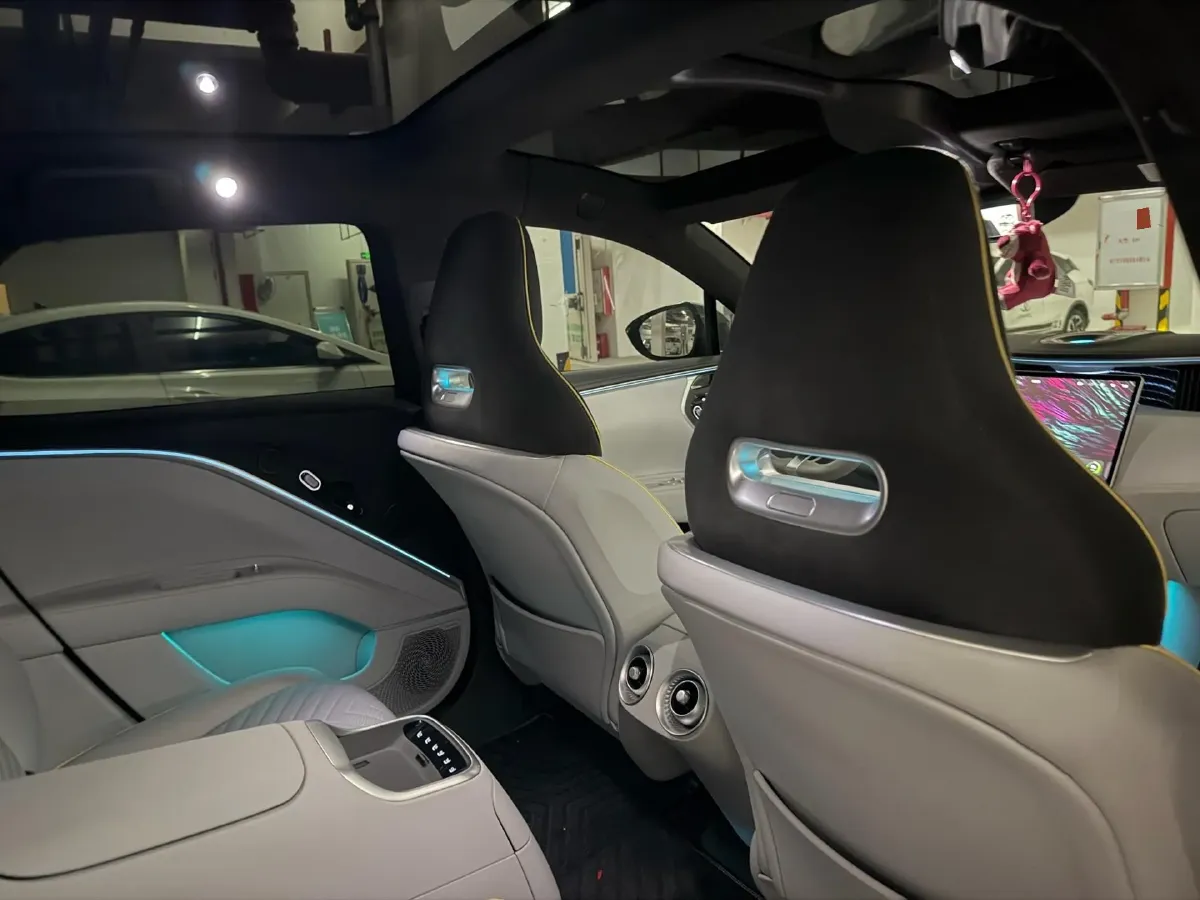 2024 Avatr 11 BEV 116KWH,autocango,china used car exporter,china ev exporter,chinese used car exporter,chinese used ev exporter