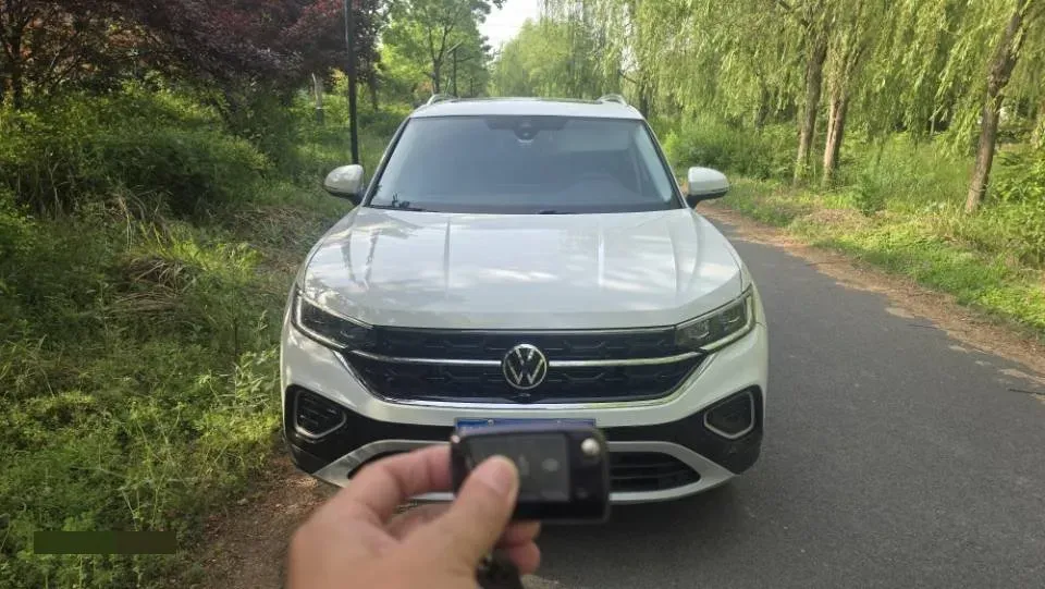 2024 Volkswagen Tayron 2.0T 186HP L4 7DCT,autocango,china used car exporter,china ev exporter,chinese used car exporter,chinese used ev exporter