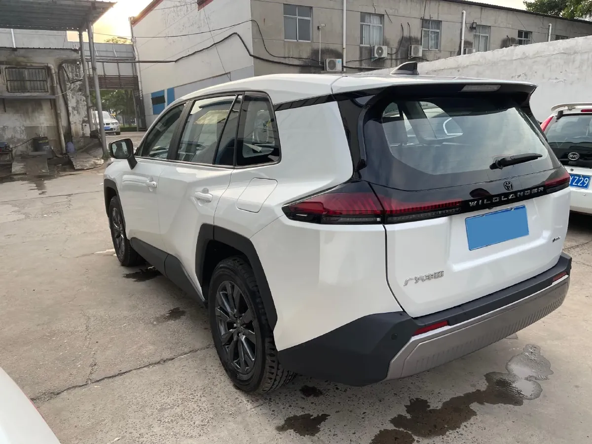 2026 Toyota Wildlander 2.0L 152HP L4 E-CVT Hybrid,autocango,china used car exporter,china ev exporter,chinese used car exporter,chinese used ev exporter