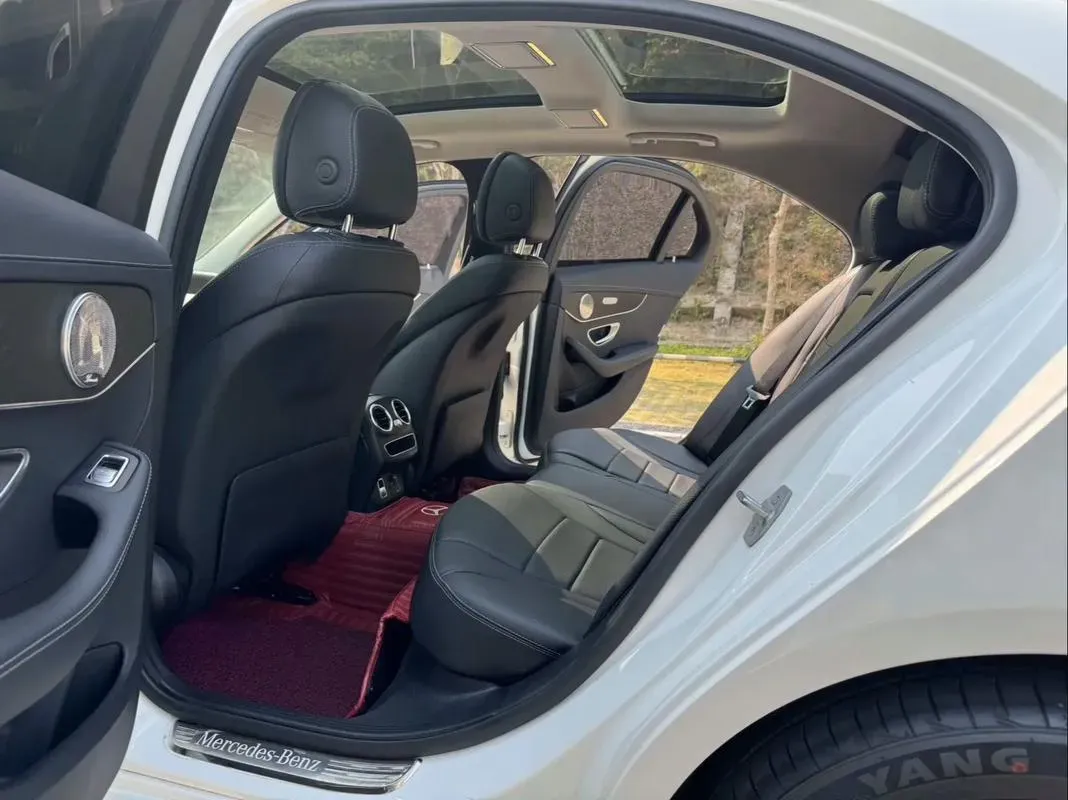 2021 Mercedes-Benz C Class 1.5T 156HP L4 9AT,autocango,china used car exporter,china ev exporter,chinese used car exporter,chinese used ev exporter