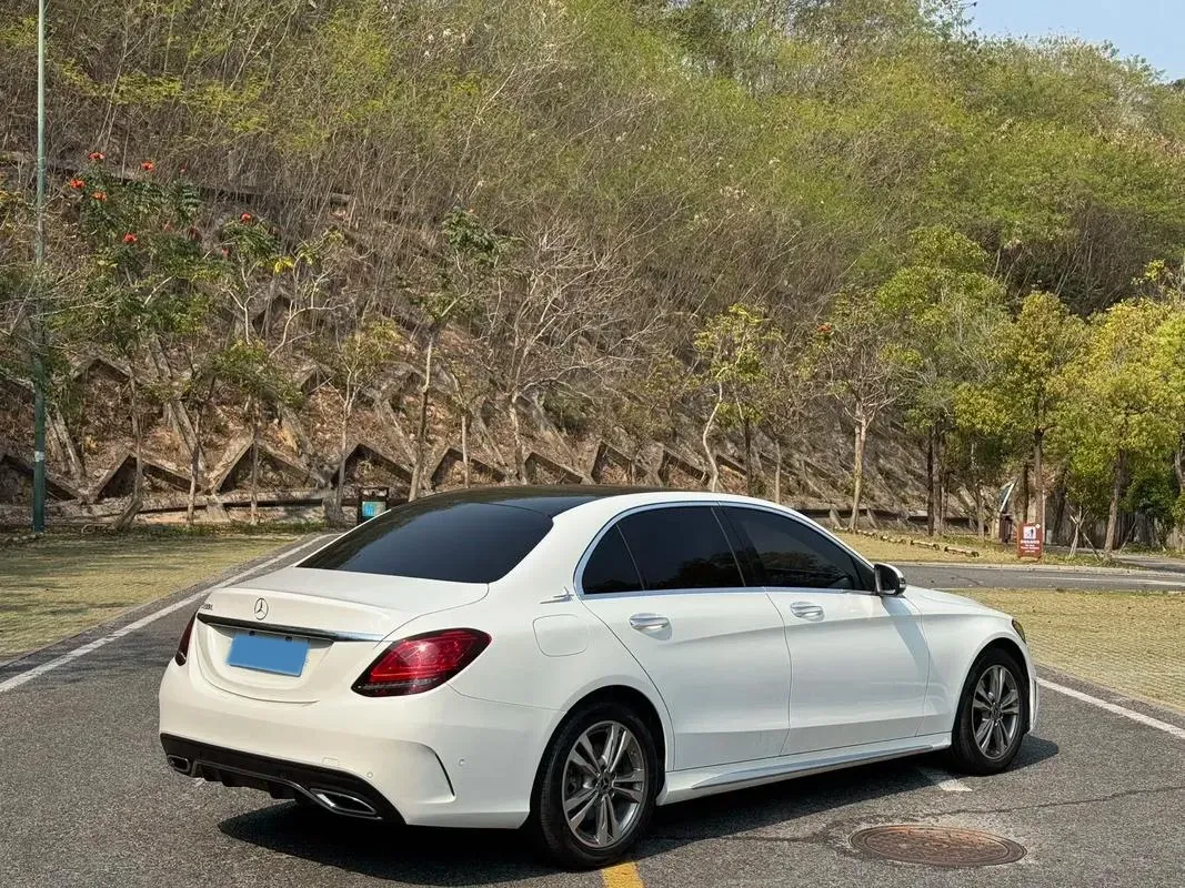 2021 Mercedes-Benz C Class 1.5T 156HP L4 9AT,autocango,china used car exporter,china ev exporter,chinese used car exporter,chinese used ev exporter