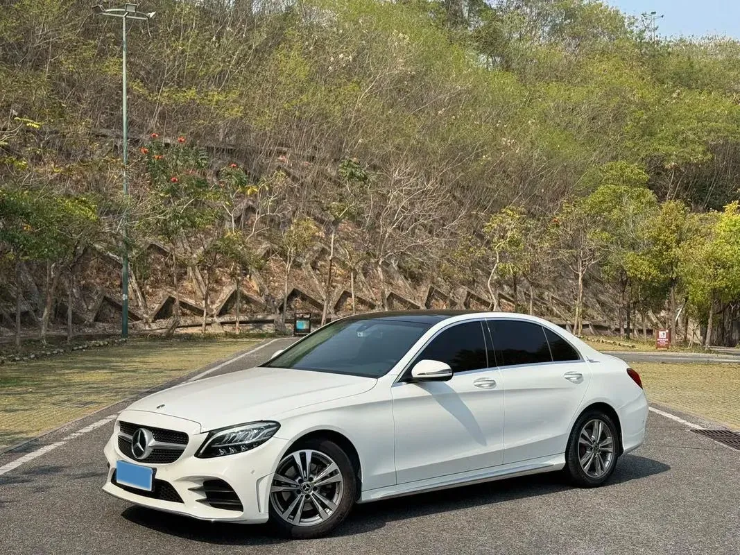 2021 Mercedes-Benz C Class 1.5T 156HP L4 9AT,autocango,china used car exporter,china ev exporter,chinese used car exporter,chinese used ev exporter