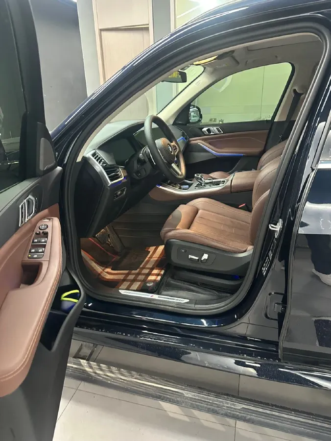 2021 BMW X5 3.0T 340HP L6 8AT,autocango,china used car exporter,china ev exporter,chinese used car exporter,chinese used ev exporter