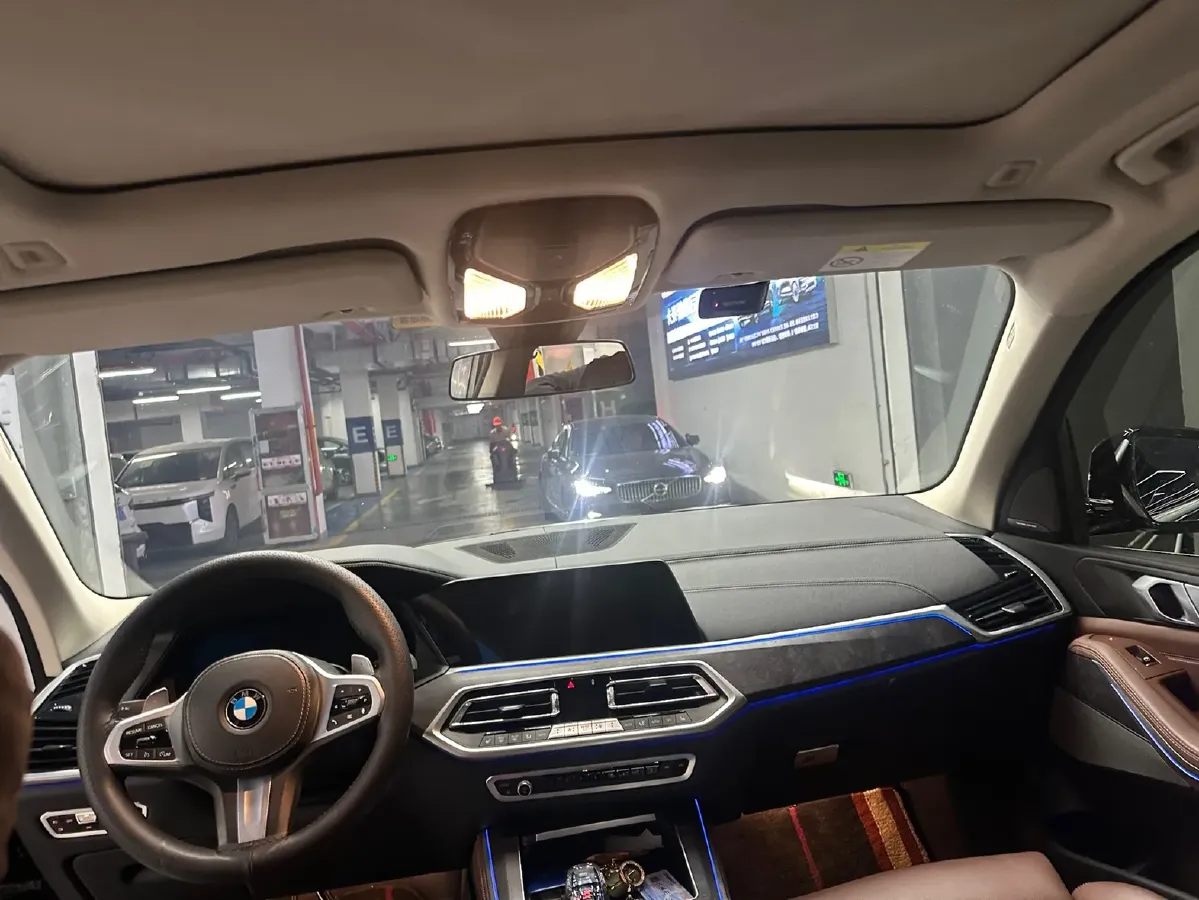 2021 BMW X5 3.0T 340HP L6 8AT,autocango,china used car exporter,china ev exporter,chinese used car exporter,chinese used ev exporter