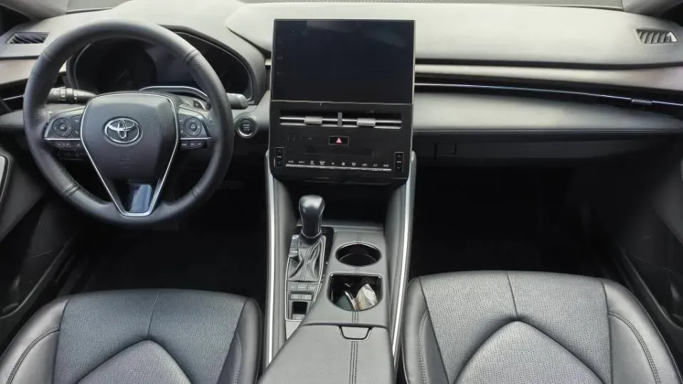 2022 Toyota Avalon 2.5L 209HP L4 8AT,autocango,china used car exporter,china ev exporter,chinese used car exporter,chinese used ev exporter
