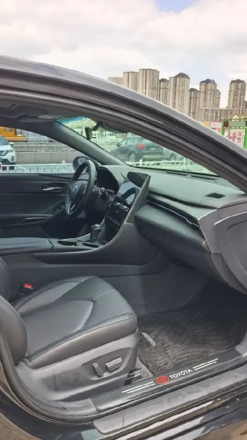 2022 Toyota Avalon 2.5L 209HP L4 8AT,autocango,china used car exporter,china ev exporter,chinese used car exporter,chinese used ev exporter