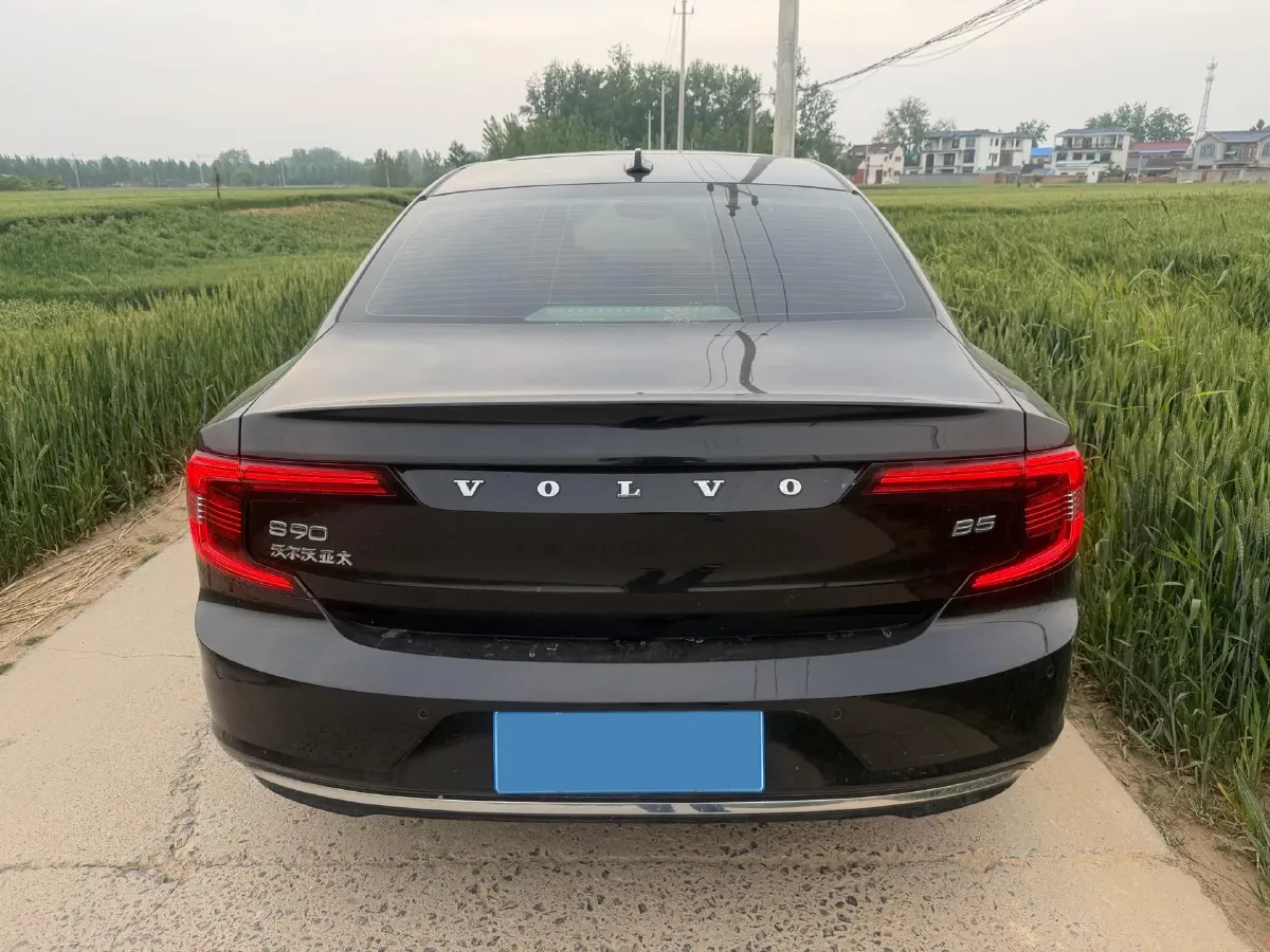 2022 Volvo S90 2.0T 250HP L4 8AT,autocango,china used car exporter,china ev exporter,chinese used car exporter,chinese used ev exporter