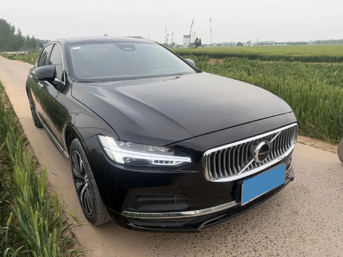 2022 Volvo S90 2.0T 250HP L4 8AT,autocango,china used car exporter,china ev exporter,chinese used car exporter,chinese used ev exporter