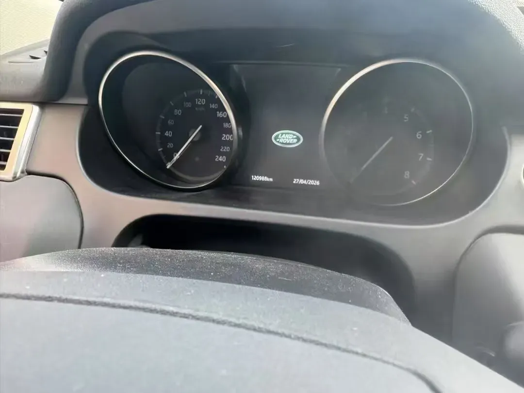 2018 Land Rover Discovery Sport 2.0T 241HP L4 9AT,autocango,china used car exporter,china ev exporter,chinese used car exporter,chinese used ev exporter