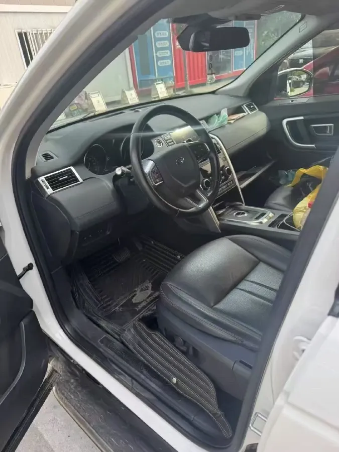 2018 Land Rover Discovery Sport 2.0T 241HP L4 9AT,autocango,china used car exporter,china ev exporter,chinese used car exporter,chinese used ev exporter