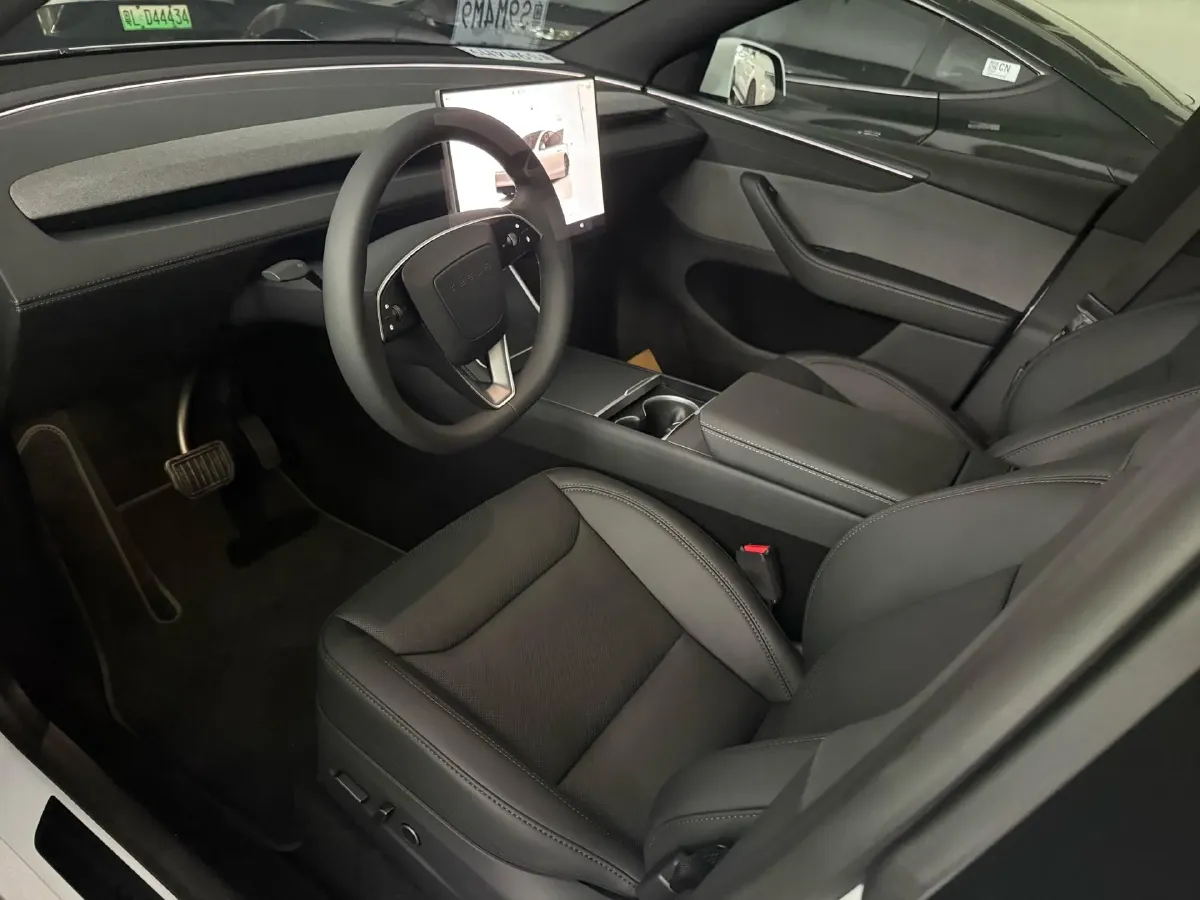 2026 Tesla Model Y BEV,autocango,china used car exporter,china ev exporter,chinese used car exporter,chinese used ev exporter