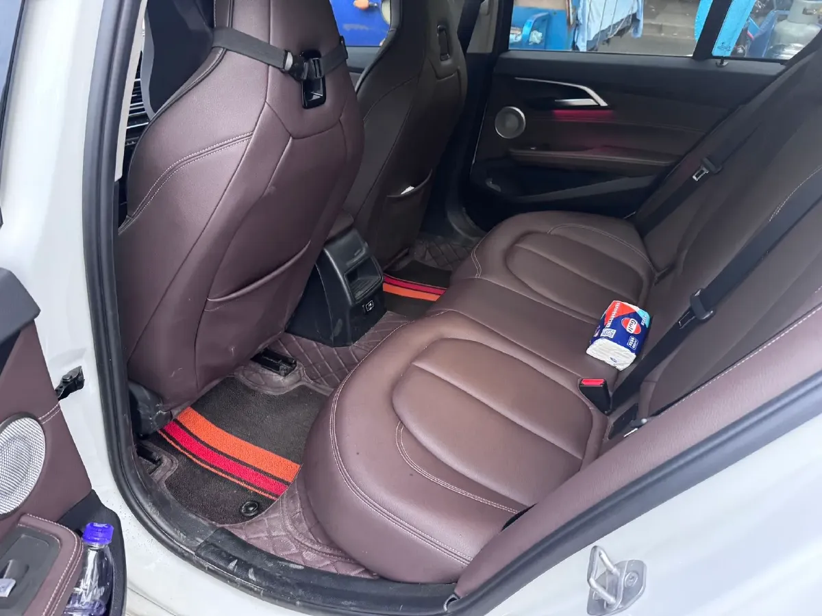 2022 BMW 1 Series 2.0T 192HP L4 7DCT,autocango,china used car exporter,china ev exporter,chinese used car exporter,chinese used ev exporter