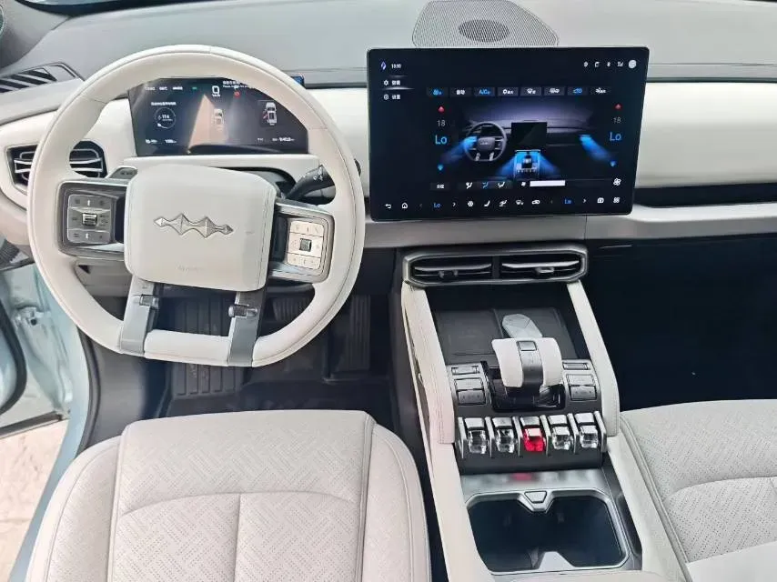 2025 FangChengBao Tai 3 BEV,autocango,china used car exporter,china ev exporter,chinese used car exporter,chinese used ev exporter