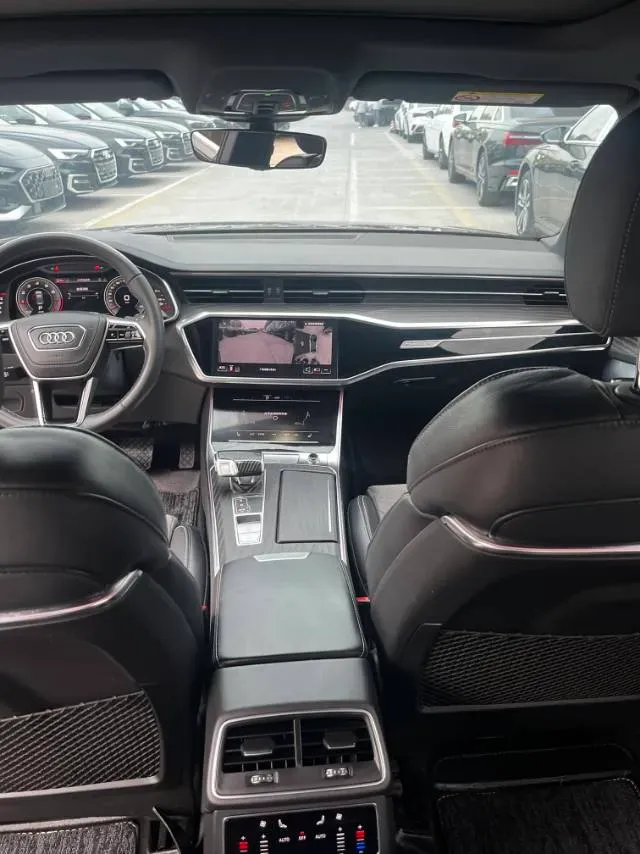 2023 Audi A6L 2.0T 245HP L4 7DCT,autocango,china used car exporter,china ev exporter,chinese used car exporter,chinese used ev exporter