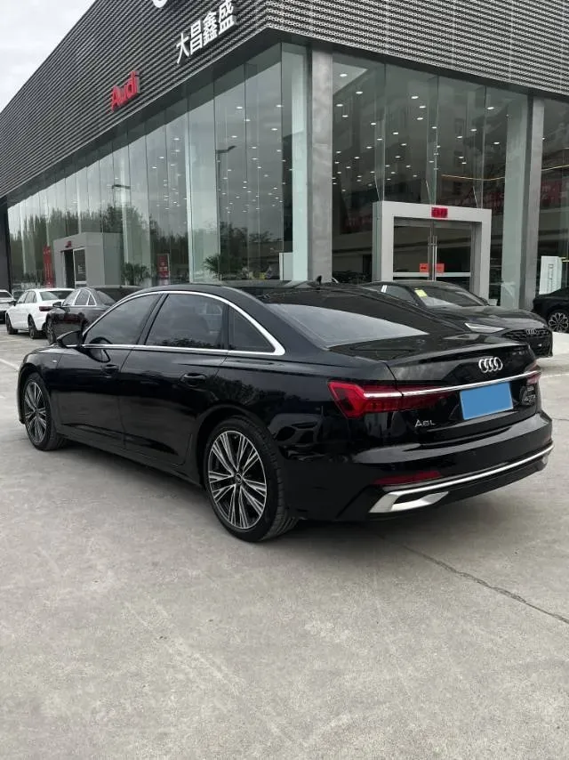 2023 Audi A6L 2.0T 245HP L4 7DCT,autocango,china used car exporter,china ev exporter,chinese used car exporter,chinese used ev exporter
