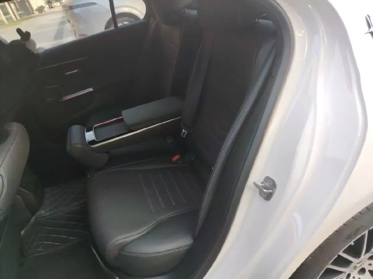 2024 Mercedes-Benz C Class 1.5T 204HP L4 9AT,autocango,china used car exporter,china ev exporter,chinese used car exporter,chinese used ev exporter