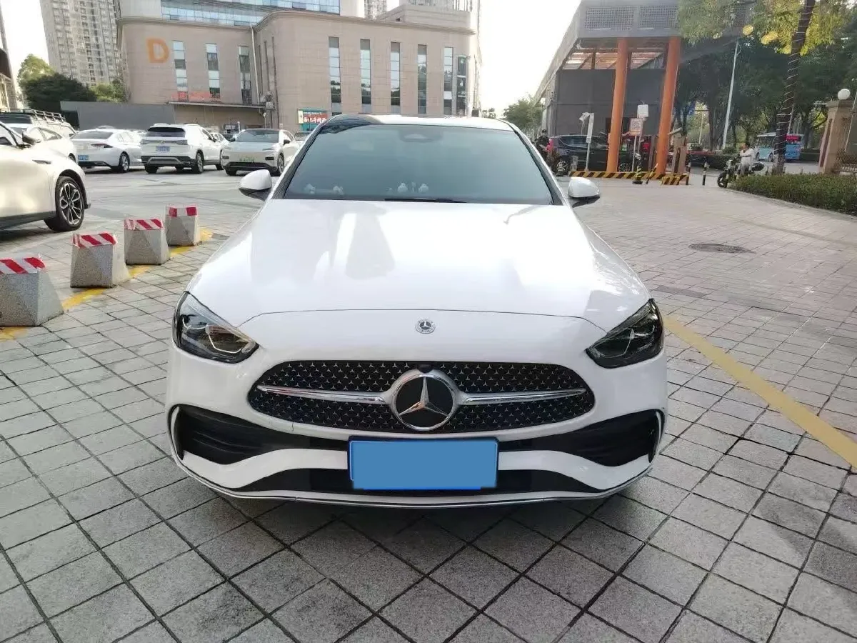 2024 Mercedes-Benz C Class 1.5T 204HP L4 9AT,autocango,china used car exporter,china ev exporter,chinese used car exporter,chinese used ev exporter