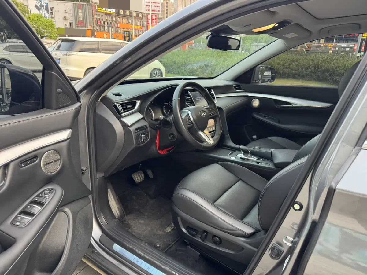 2020 Infiniti QX50 2.0T 272HP L4 CVT,autocango,china used car exporter,china ev exporter,chinese used car exporter,chinese used ev exporter