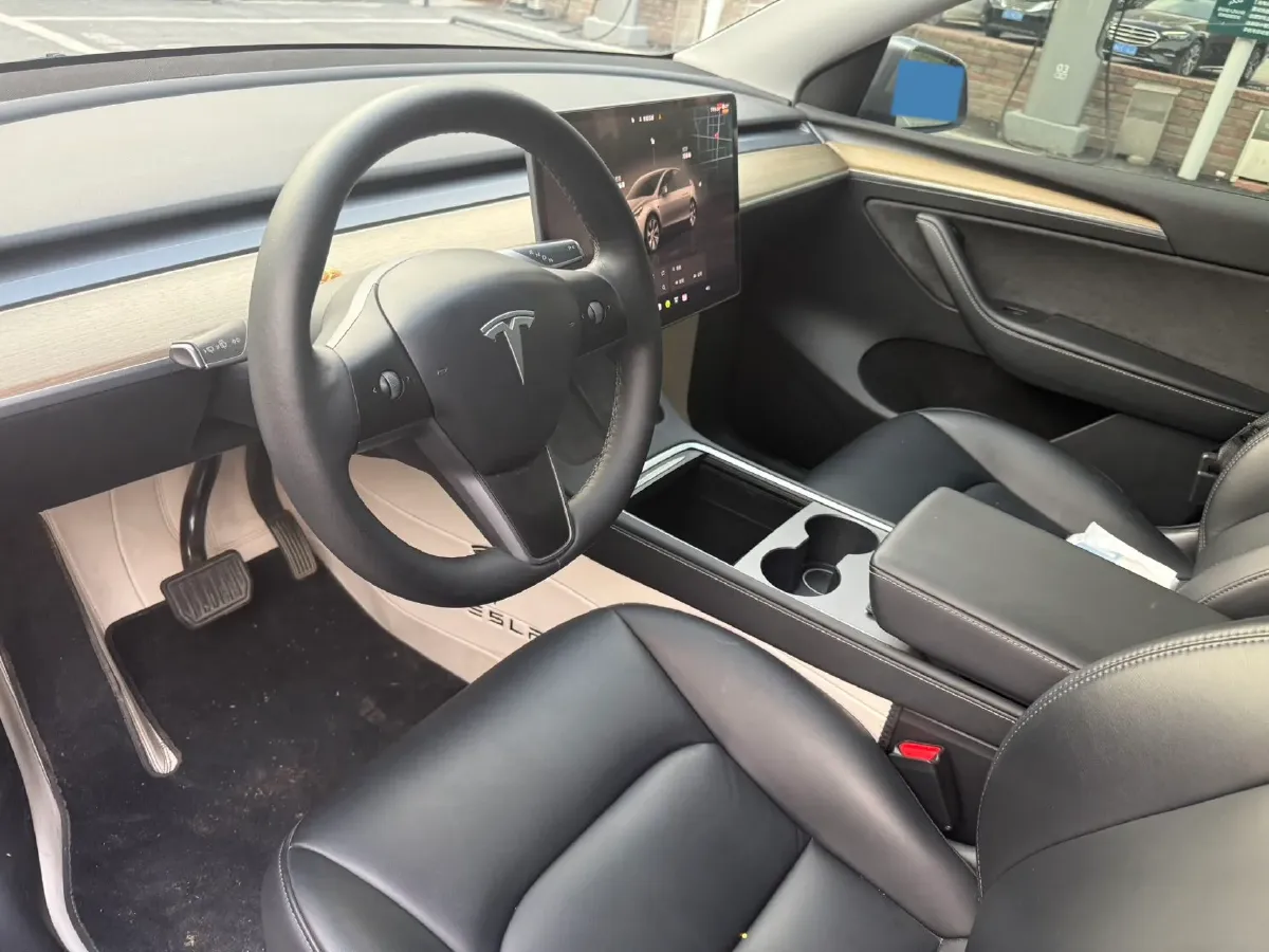 2022 Tesla Model Y BEV 60KWH,autocango,china used car exporter,china ev exporter,chinese used car exporter,chinese used ev exporter