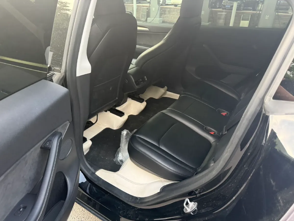2022 Tesla Model Y BEV 60KWH,autocango,china used car exporter,china ev exporter,chinese used car exporter,chinese used ev exporter