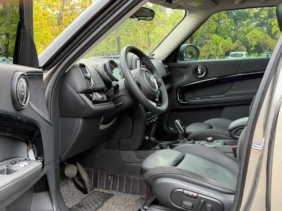 2020 MINI COUNTRYMAN 2.0T 192HP L4 7DCT,autocango,china used car exporter,china ev exporter,chinese used car exporter,chinese used ev exporter