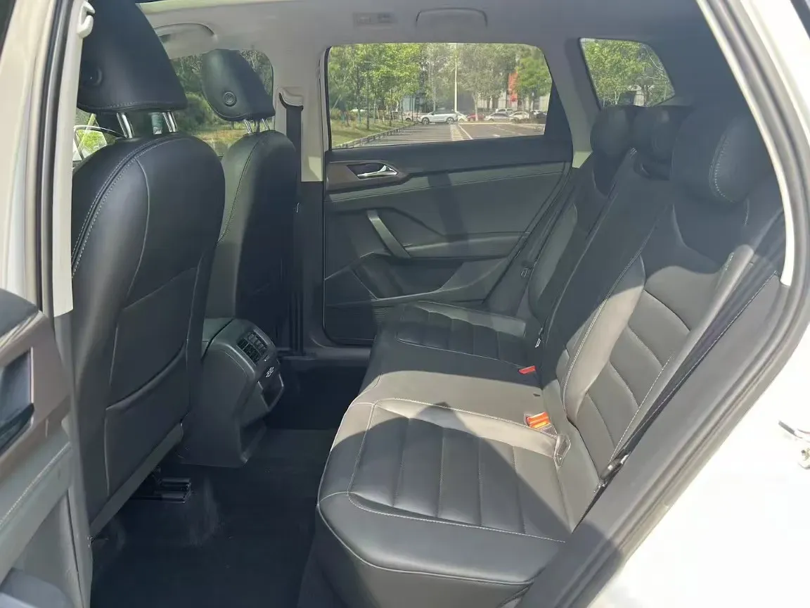 2020 Volkswagen Tharu 1.4T 150HP L4 7DCT,autocango,china used car exporter,china ev exporter,chinese used car exporter,chinese used ev exporter