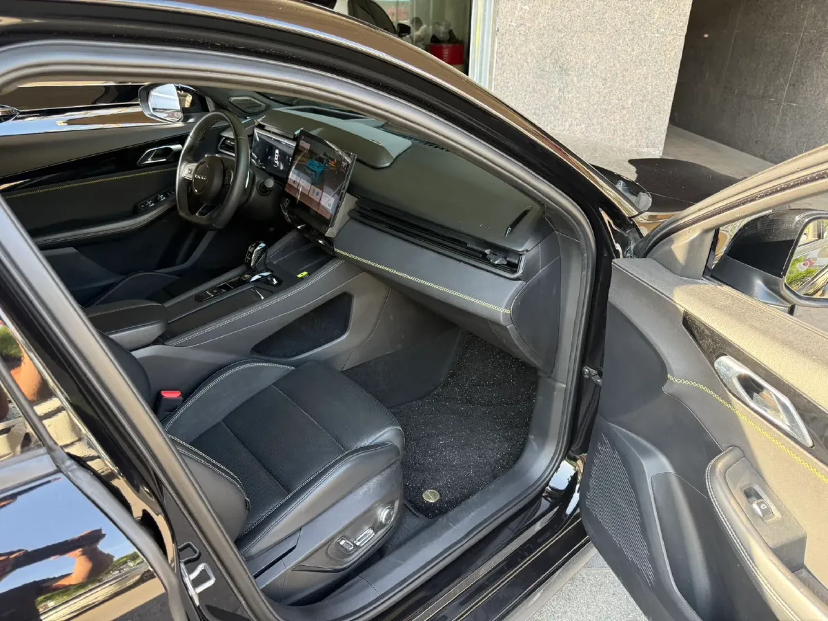 2023 LYNK&CO 03 2.0T 254HP L4 7DCT,autocango,china used car exporter,china ev exporter,chinese used car exporter,chinese used ev exporter