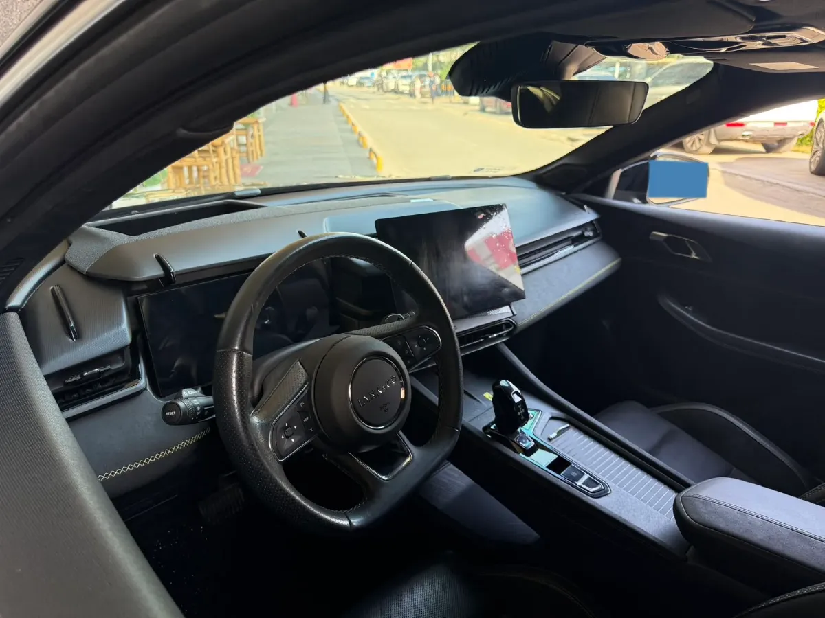 2023 LYNK&CO 03 2.0T 254HP L4 7DCT,autocango,china used car exporter,china ev exporter,chinese used car exporter,chinese used ev exporter