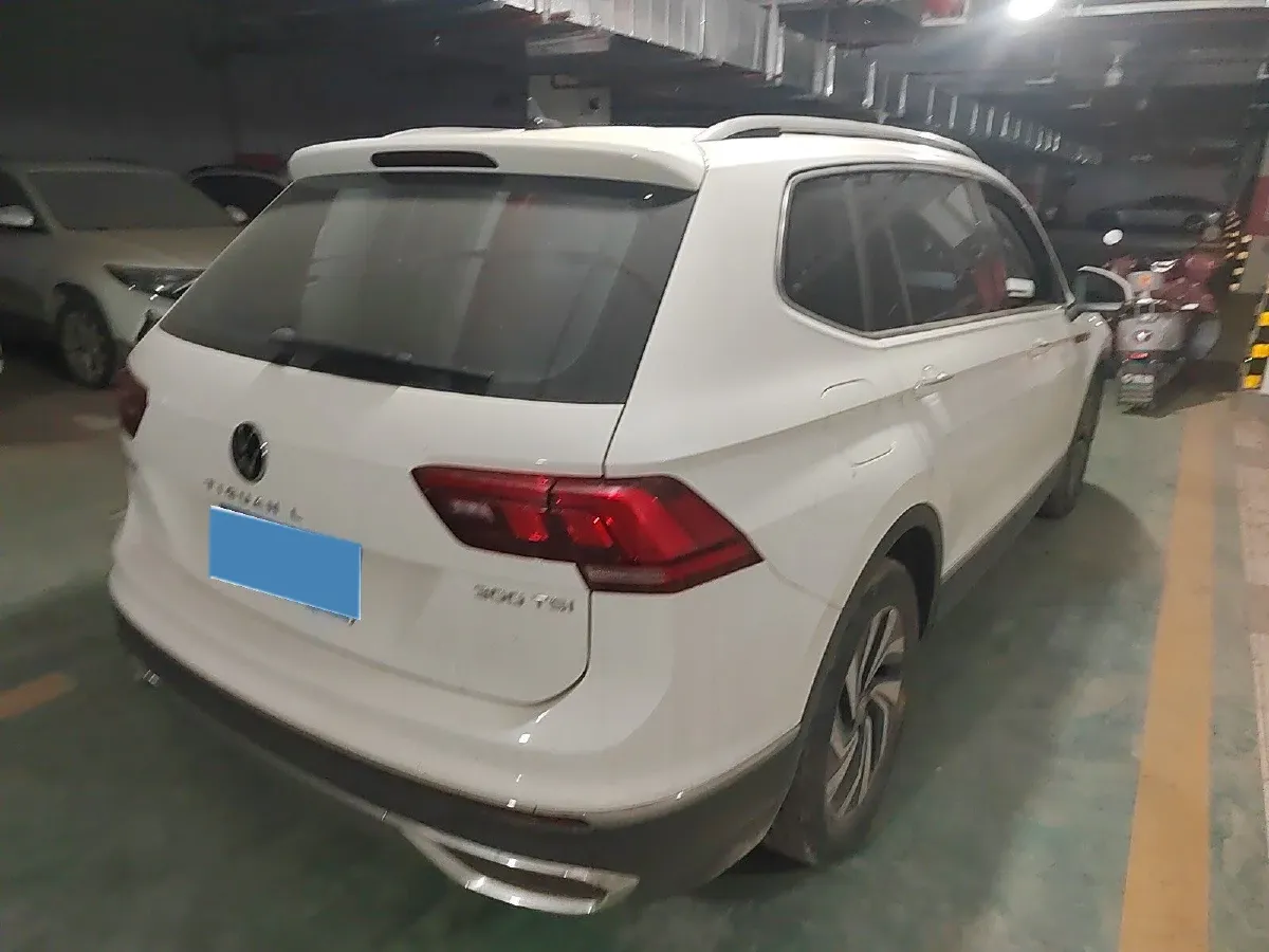 2023 Volkswagen Tiguan L 1.5T 160HP L4 7DCT,autocango,china used car exporter,china ev exporter,chinese used car exporter,chinese used ev exporter