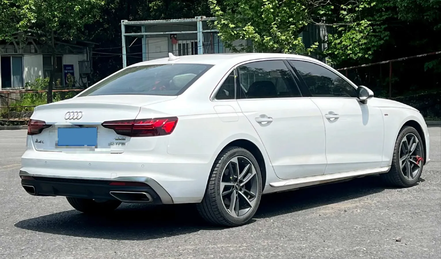 2023 Audi A4L 2.0T 190HP L4 7DCT,autocango,china used car exporter,china ev exporter,chinese used car exporter,chinese used ev exporter