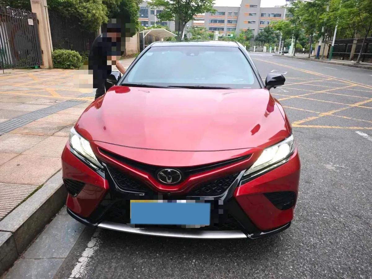 2018 Toyota Camry 2.5L 209HP L4 8AT,autocango,china used car exporter,china ev exporter,chinese used car exporter,chinese used ev exporter
