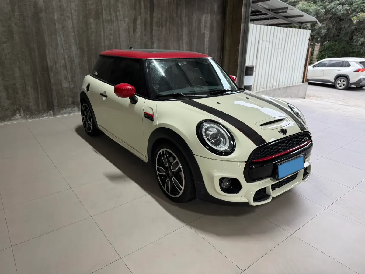 2019 MINI MINI 2.0T 192HP L4 7DCT,autocango,china used car exporter,china ev exporter,chinese used car exporter,chinese used ev exporter