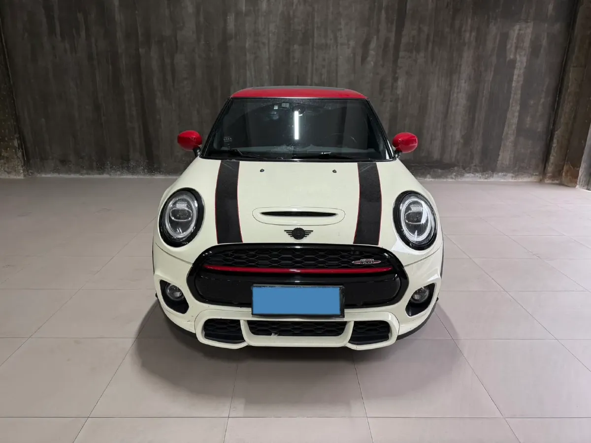 2019 MINI MINI 2.0T 192HP L4 7DCT,autocango,china used car exporter,china ev exporter,chinese used car exporter,chinese used ev exporter