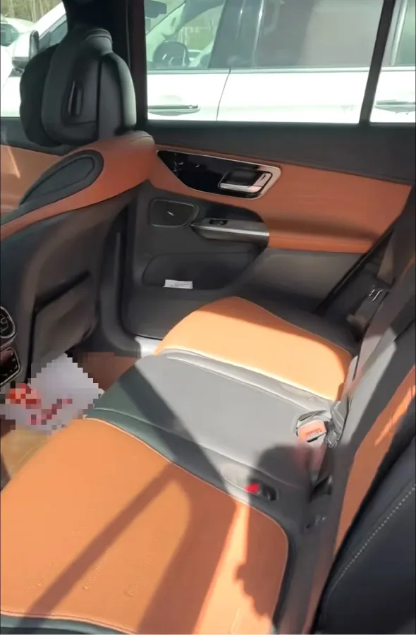 2023 Mercedes-Benz GLC Class 2.0T 204HP L4 9AT,autocango,china used car exporter,china ev exporter,chinese used car exporter,chinese used ev exporter