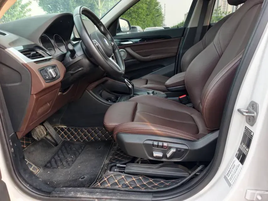 2022 BMW X1 2.0T 192HP L4 7DCT,autocango,china used car exporter,china ev exporter,chinese used car exporter,chinese used ev exporter