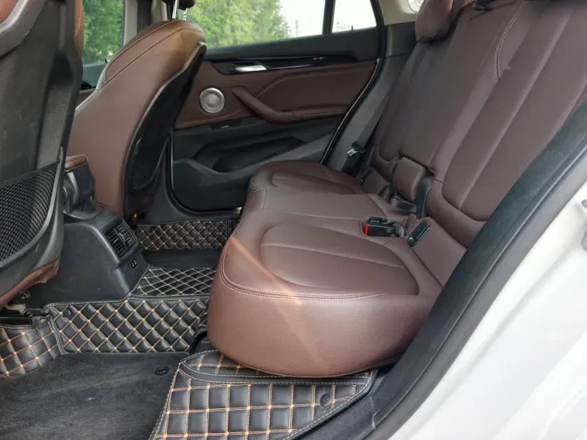 2022 BMW X1 2.0T 192HP L4 7DCT,autocango,china used car exporter,china ev exporter,chinese used car exporter,chinese used ev exporter