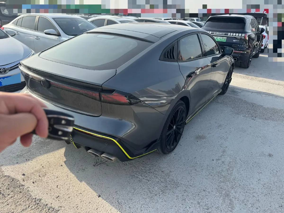 2022 ChangAn UNI-V 1.5T 188HP L4 7DCT,autocango,china used car exporter,china ev exporter,chinese used car exporter,chinese used ev exporter