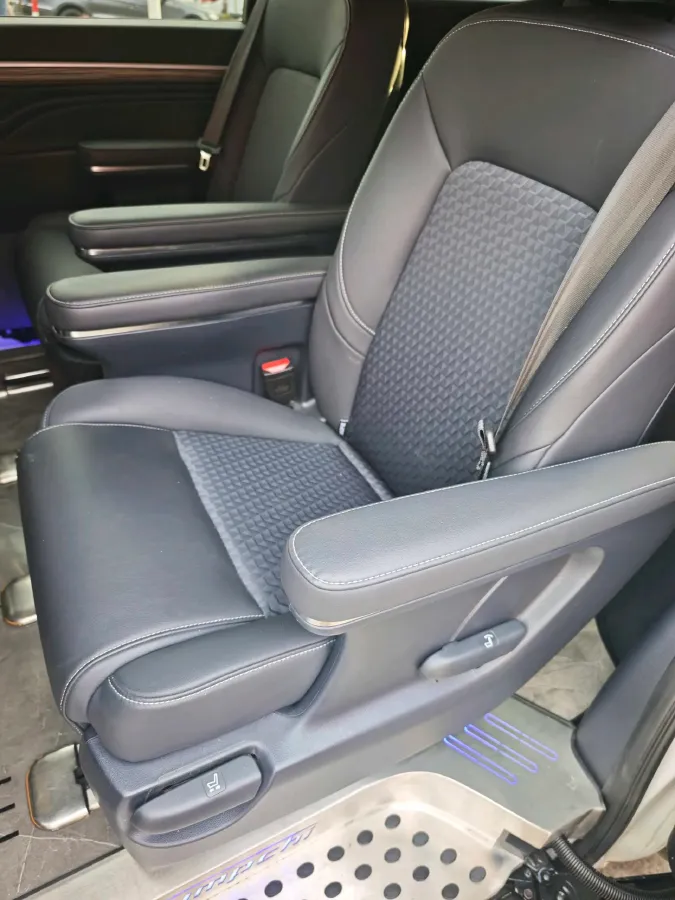 2023 GAC Trumpchi M8 2.0T 252HP L4 8AT,autocango,china used car exporter,china ev exporter,chinese used car exporter,chinese used ev exporter