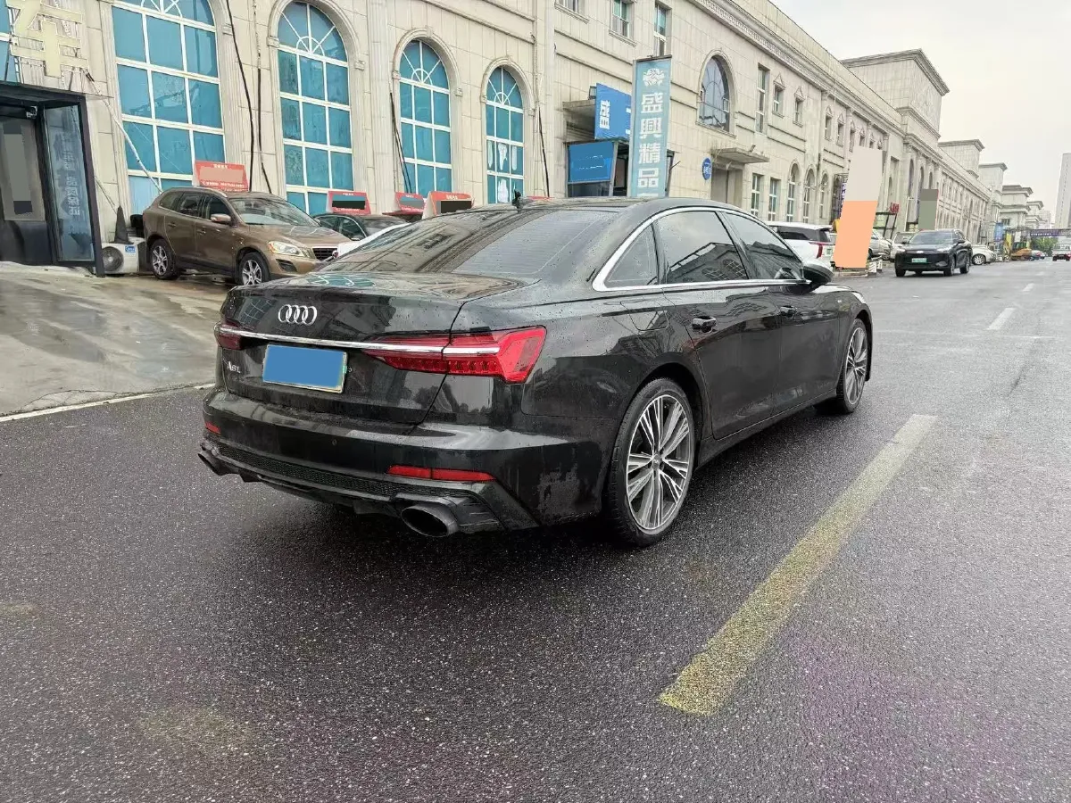 2021 Audi A6L 2.0T 190HP L4 7DCT,autocango,china used car exporter,china ev exporter,chinese used car exporter,chinese used ev exporter