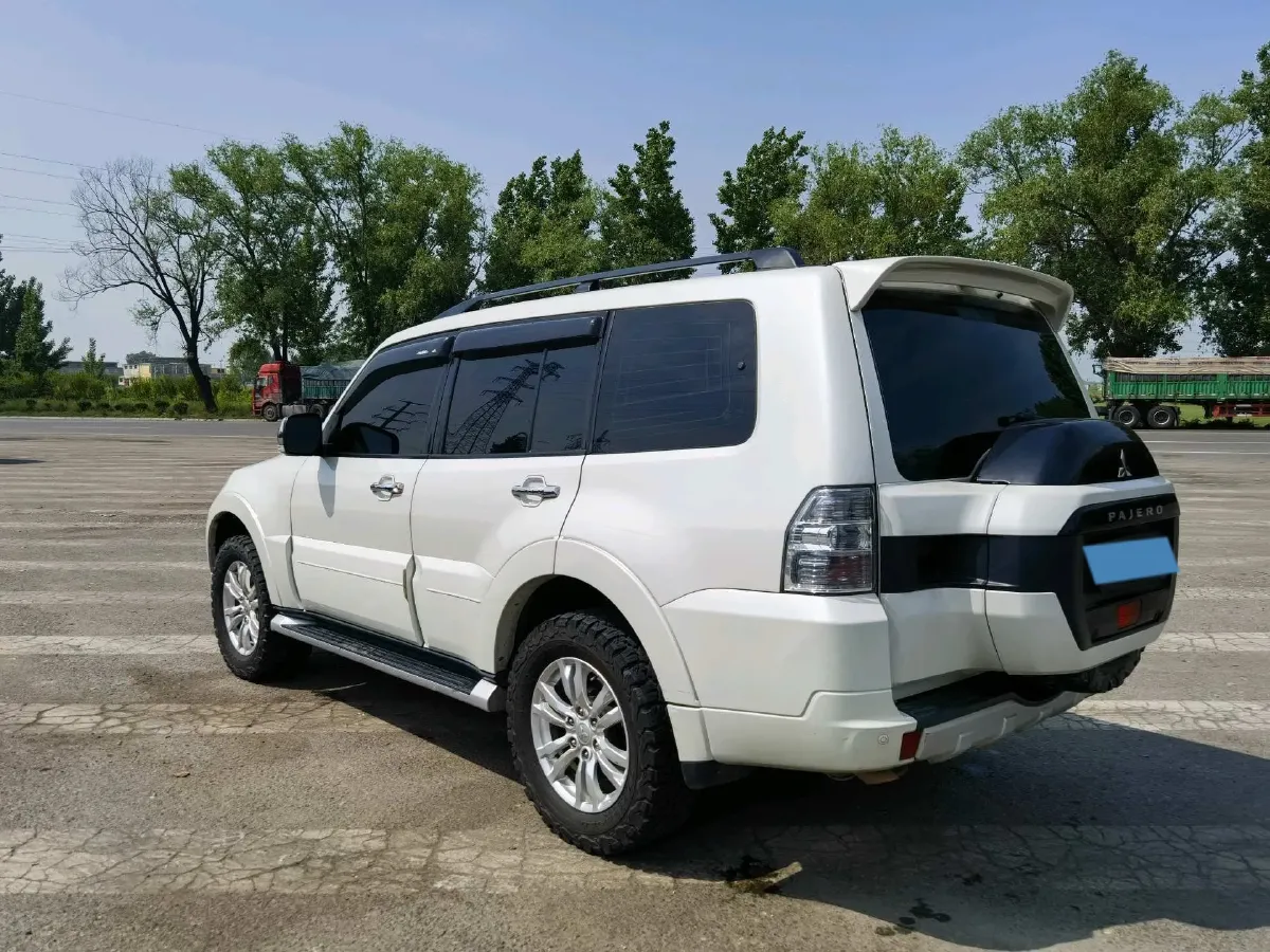 2017 Honda Jade 1.8L 141HP L4 5AT,autocango,china used car exporter,china ev exporter,chinese used car exporter,chinese used ev exporter