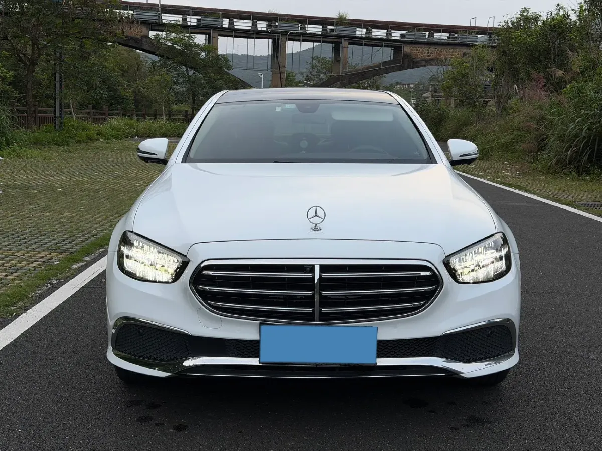 2023 Mercedes-Benz E Class 2.0T 258HP L4 9AT,autocango,china used car exporter,china ev exporter,chinese used car exporter,chinese used ev exporter