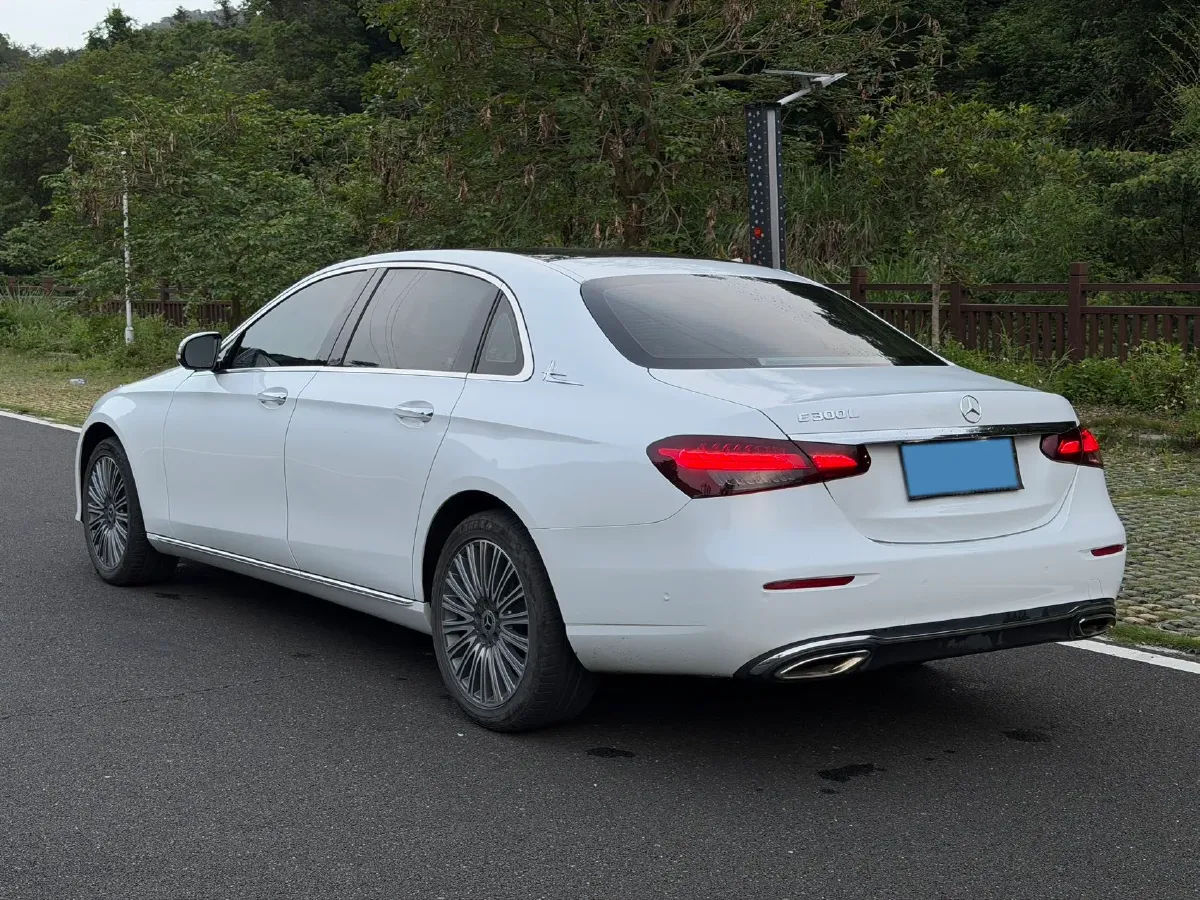 2023 Mercedes-Benz E Class 2.0T 258HP L4 9AT,autocango,china used car exporter,china ev exporter,chinese used car exporter,chinese used ev exporter