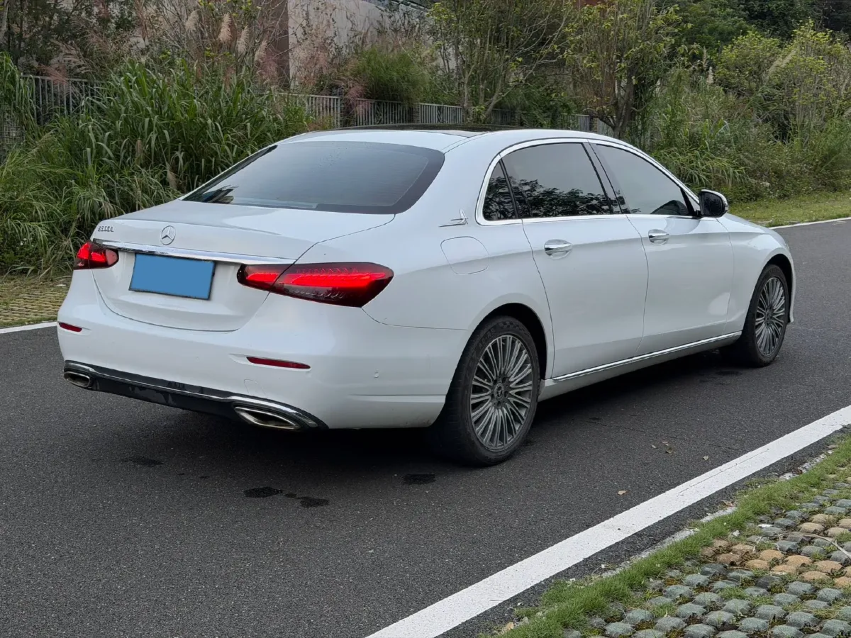2023 Mercedes-Benz E Class 2.0T 258HP L4 9AT,autocango,china used car exporter,china ev exporter,chinese used car exporter,chinese used ev exporter