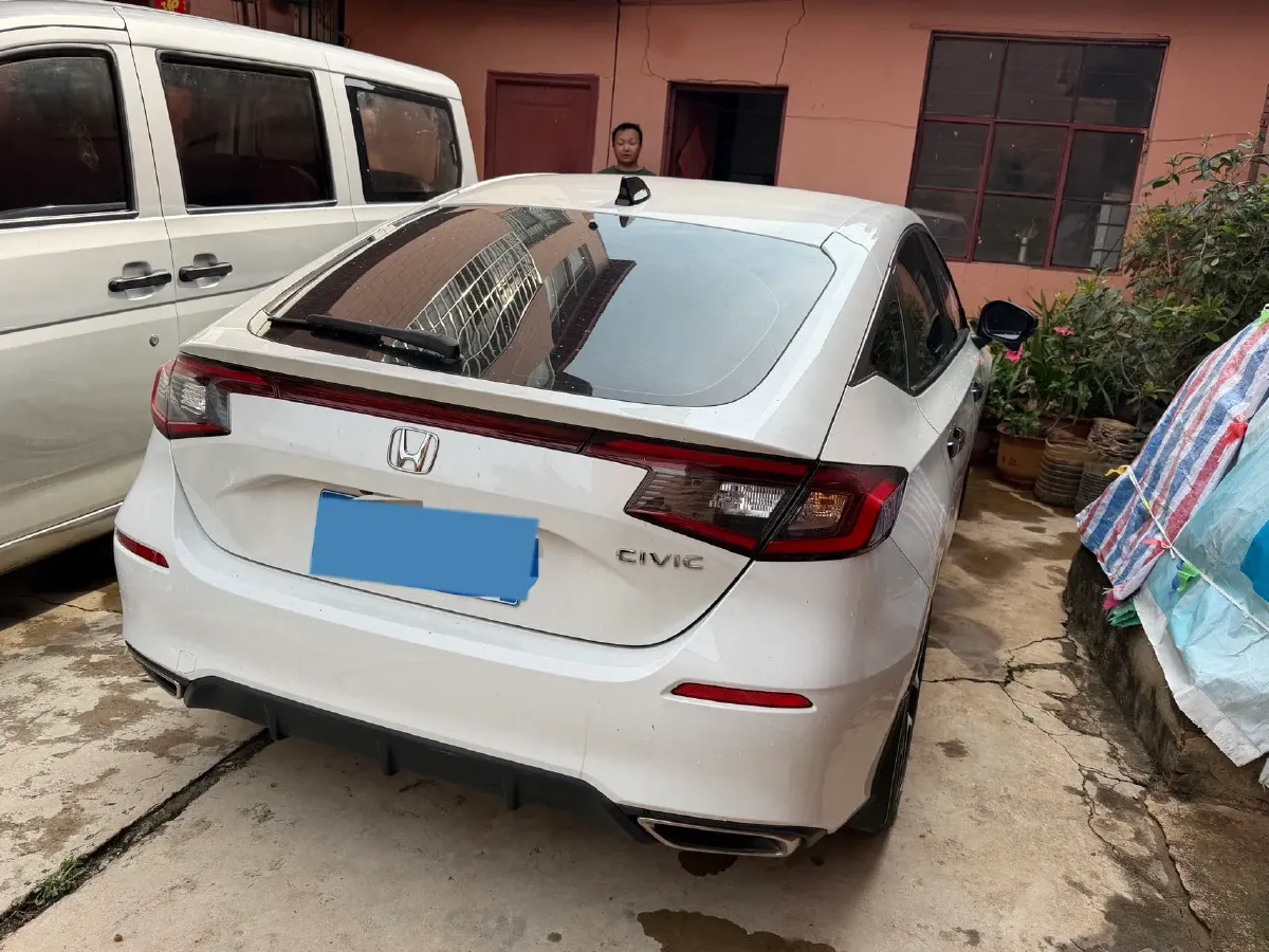 2023 Honda Civic 1.5T 182HP L4 6MT,autocango,china used car exporter,china ev exporter,chinese used car exporter,chinese used ev exporter