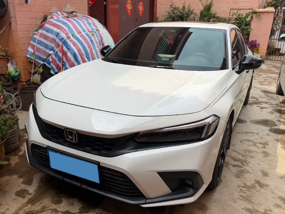 2023 Honda Civic 1.5T 182HP L4 6MT,autocango,china used car exporter,china ev exporter,chinese used car exporter,chinese used ev exporter