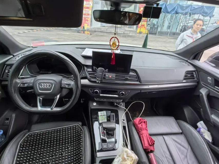 2024 Audi Q5L 2.0T 245HP L4 7DCT,autocango,china used car exporter,china ev exporter,chinese used car exporter,chinese used ev exporter
