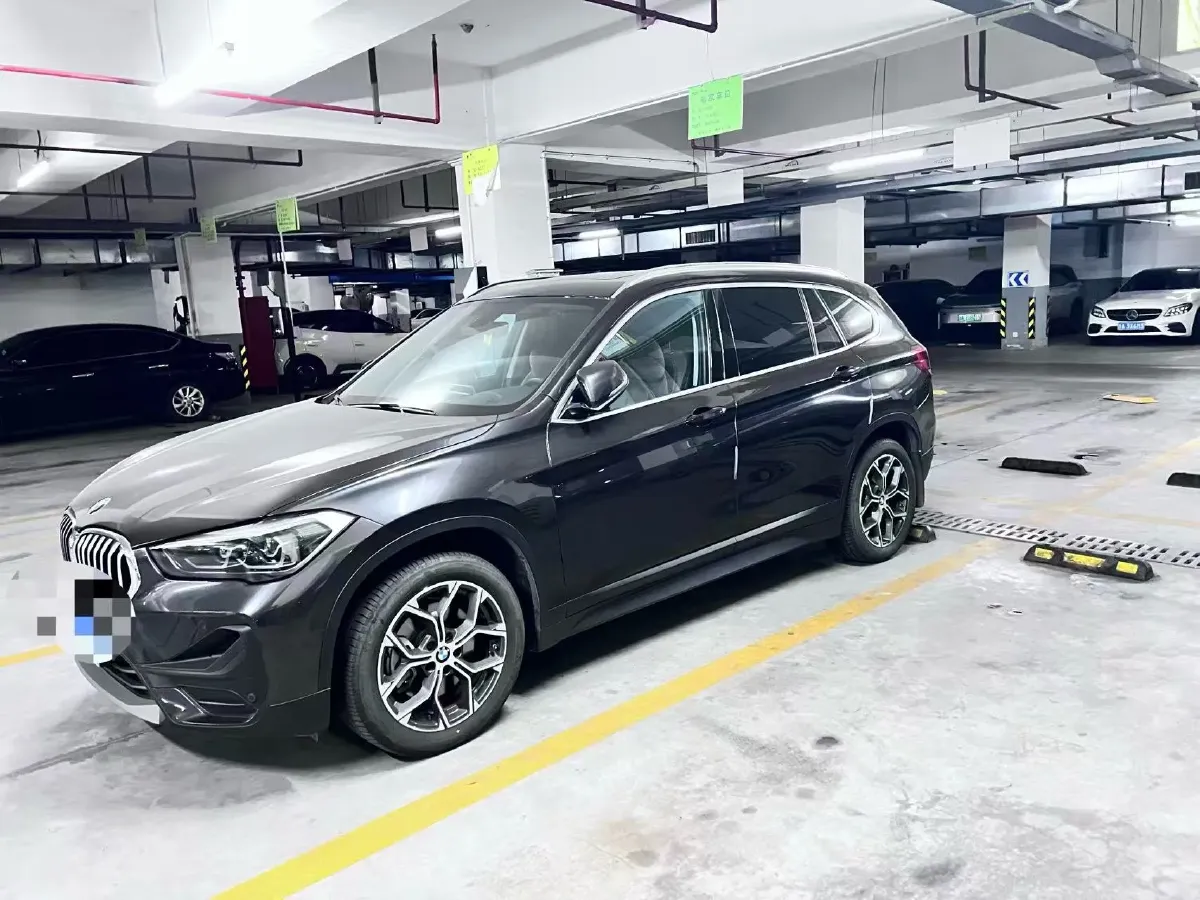 2022 BMW X1 2.0T 192HP L4 7DCT,autocango,china used car exporter,china ev exporter,chinese used car exporter,chinese used ev exporter