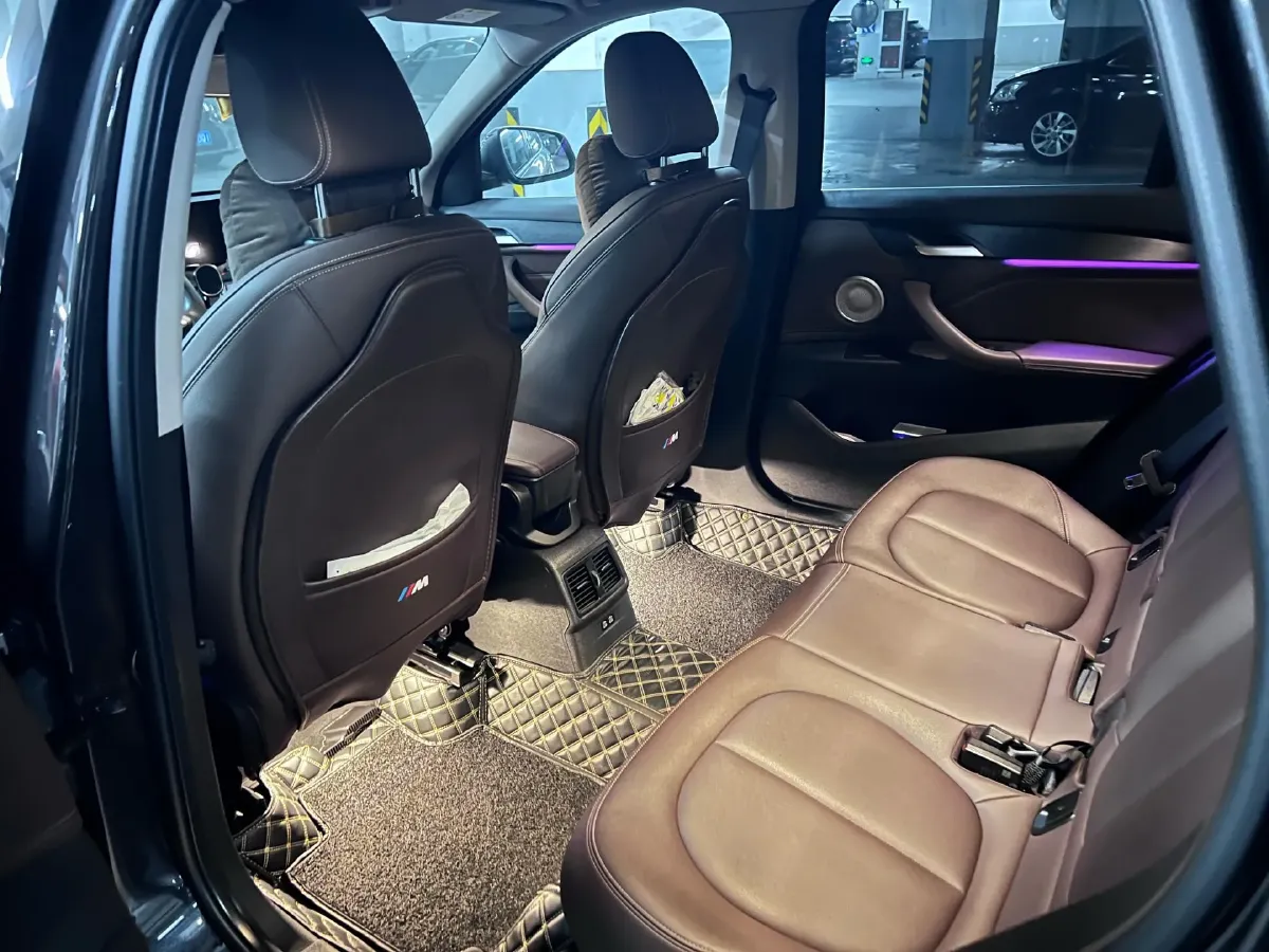 2022 BMW X1 2.0T 192HP L4 7DCT,autocango,china used car exporter,china ev exporter,chinese used car exporter,chinese used ev exporter