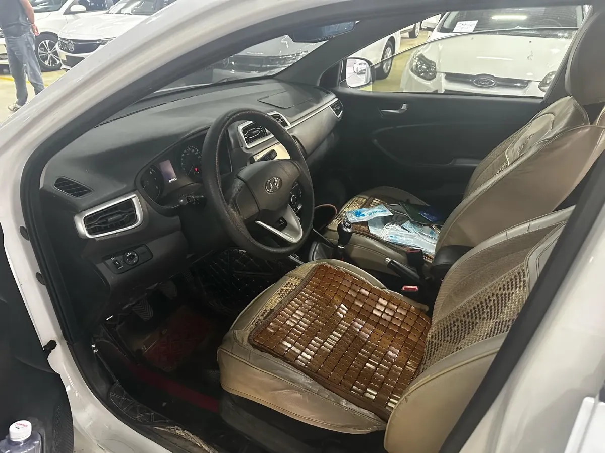 2017 Hyundai Reina 1.4L 95HP L4 5MT,autocango,china used car exporter,china ev exporter,chinese used car exporter,chinese used ev exporter